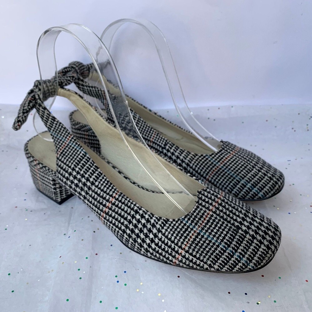 Bettye Muller Black/White Houndstooth Plaid Heart Cutout Slingback BLock Heel 9